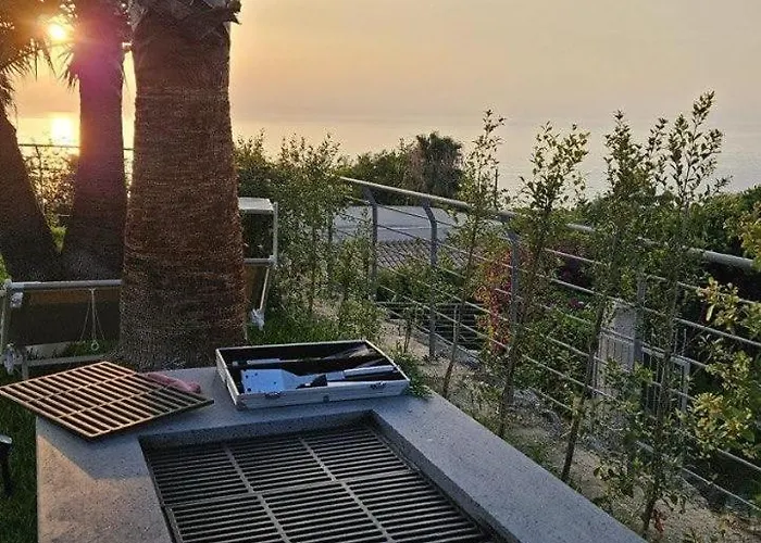 فيلة Jolanda - Costa Degli Dei زامبروني